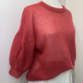 Moheros megztinis "Raudona"