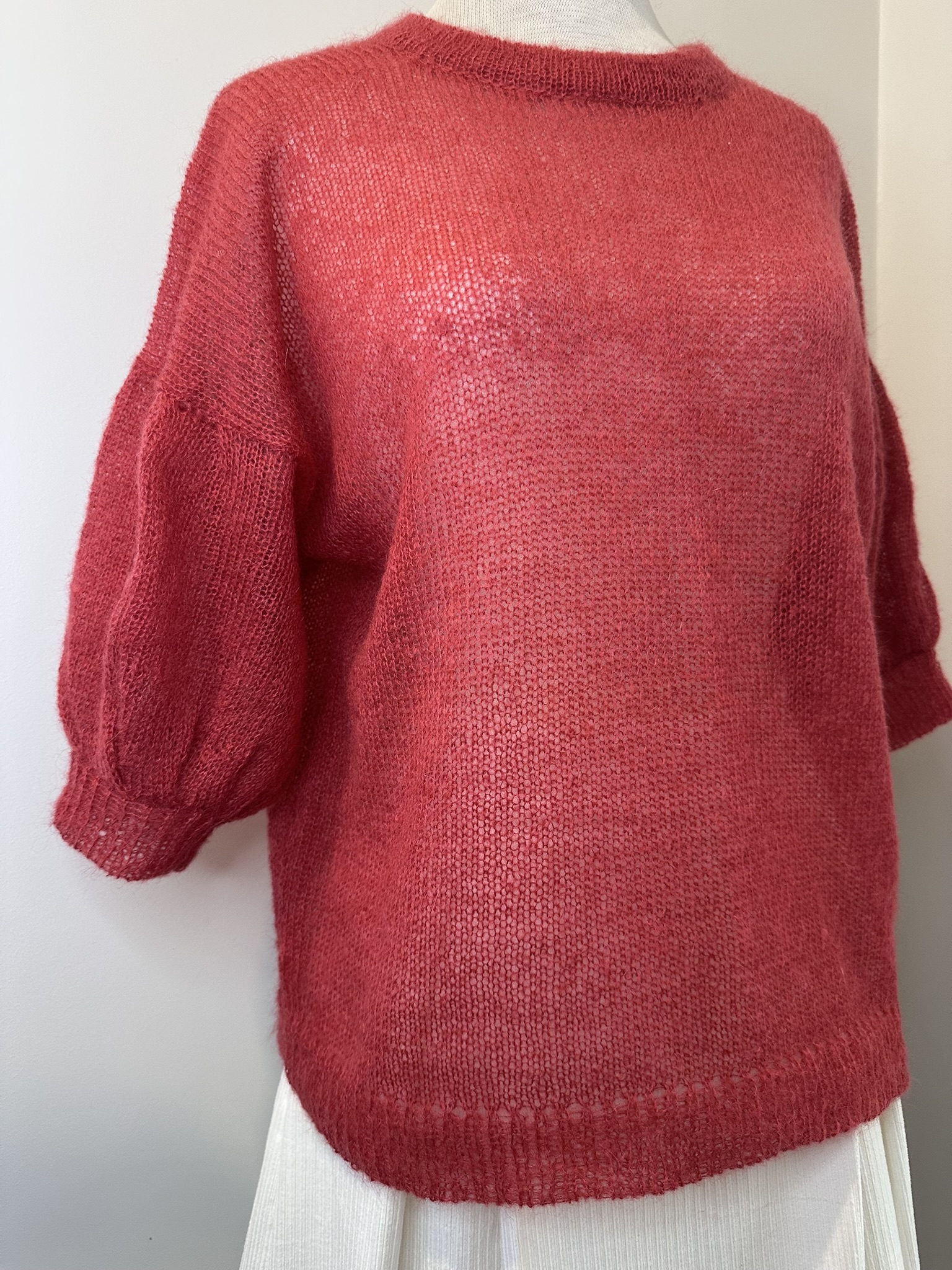 Moheros megztinis "Raudona" - Image 3