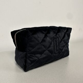 Veliūrinė kosmetinė - juoda