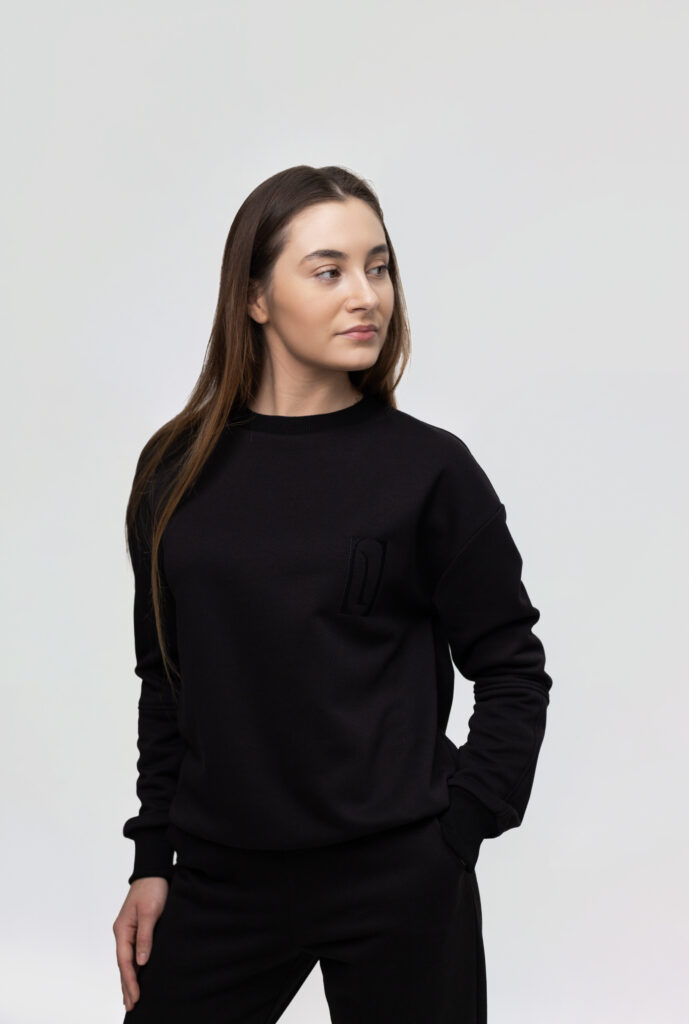 Džemperis - BLACK - dydis XS/S ir S/M